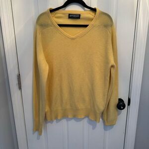 Vintage Puritan Sweater Mens Large Yellow V Neck LambsWool Made in USA